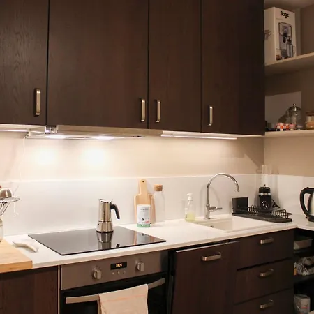 Sunny Renovated In The Heart Of * Paris