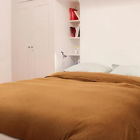 Apartment Sunny Renovated In The Heart Of *