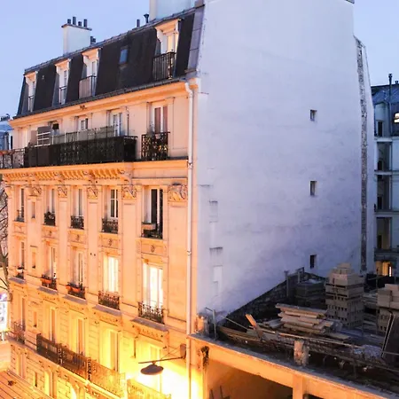 Sunny Renovated In The Heart Of Apartment Paris